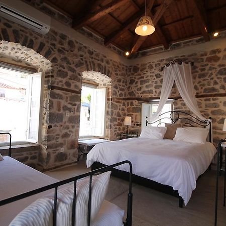 Guesthouse Alexandra Hydra  Esterno foto