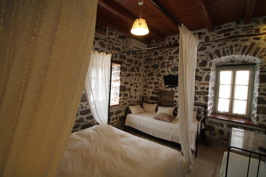 Guesthouse Alexandra Hydra  Camera foto